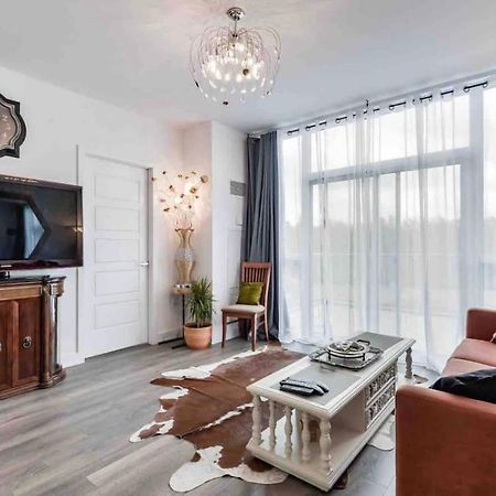 Aquarius 2 Bedroom Condo Friday Harbour Innisfil ภายนอก รูปภาพ