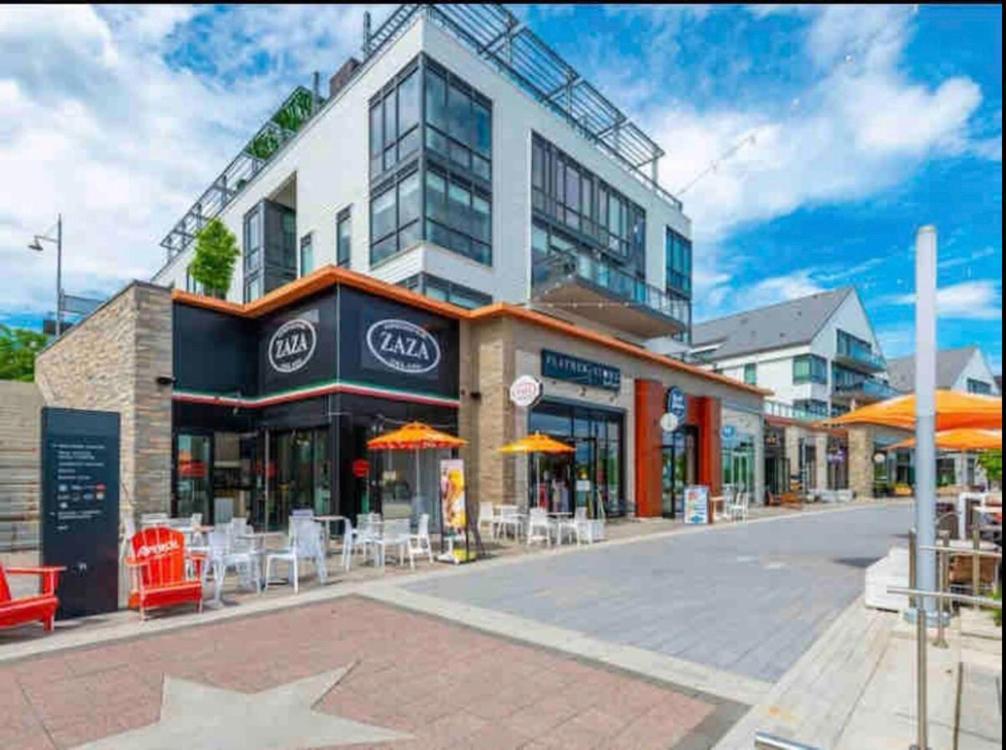 Aquarius 2 Bedroom Condo Friday Harbour Innisfil ภายนอก รูปภาพ