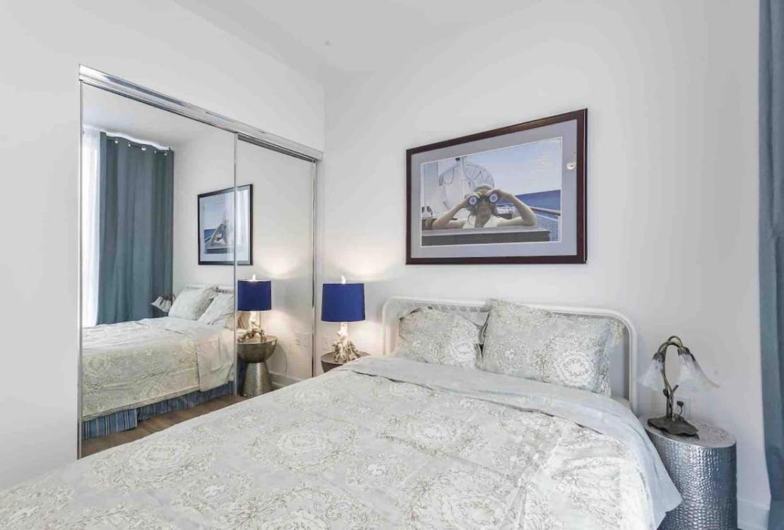 Aquarius 2 Bedroom Condo Friday Harbour Innisfil ภายนอก รูปภาพ